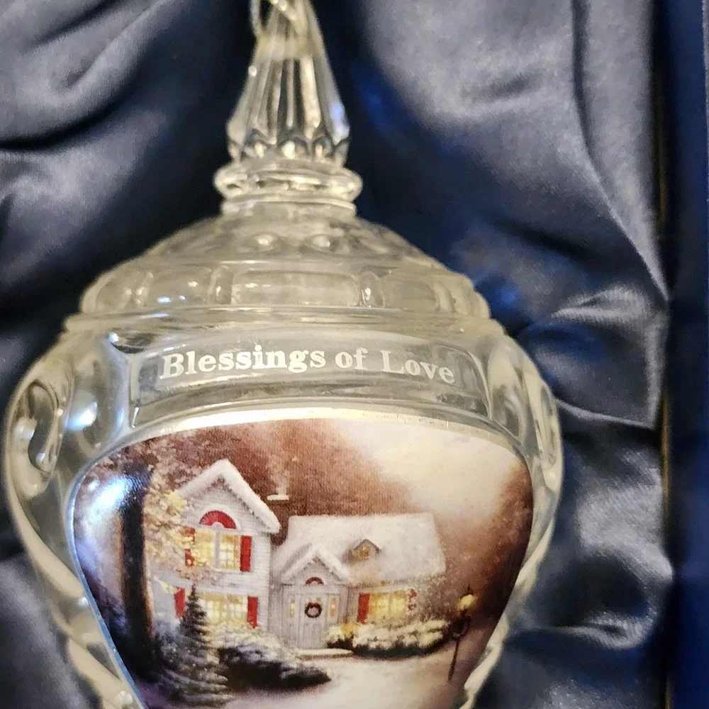 Thomas Kincade features gift